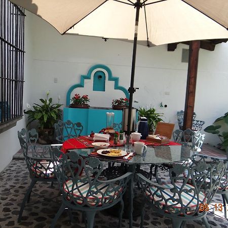 Casa Naranjo Bed & Breakfast Antigua ภายนอก รูปภาพ