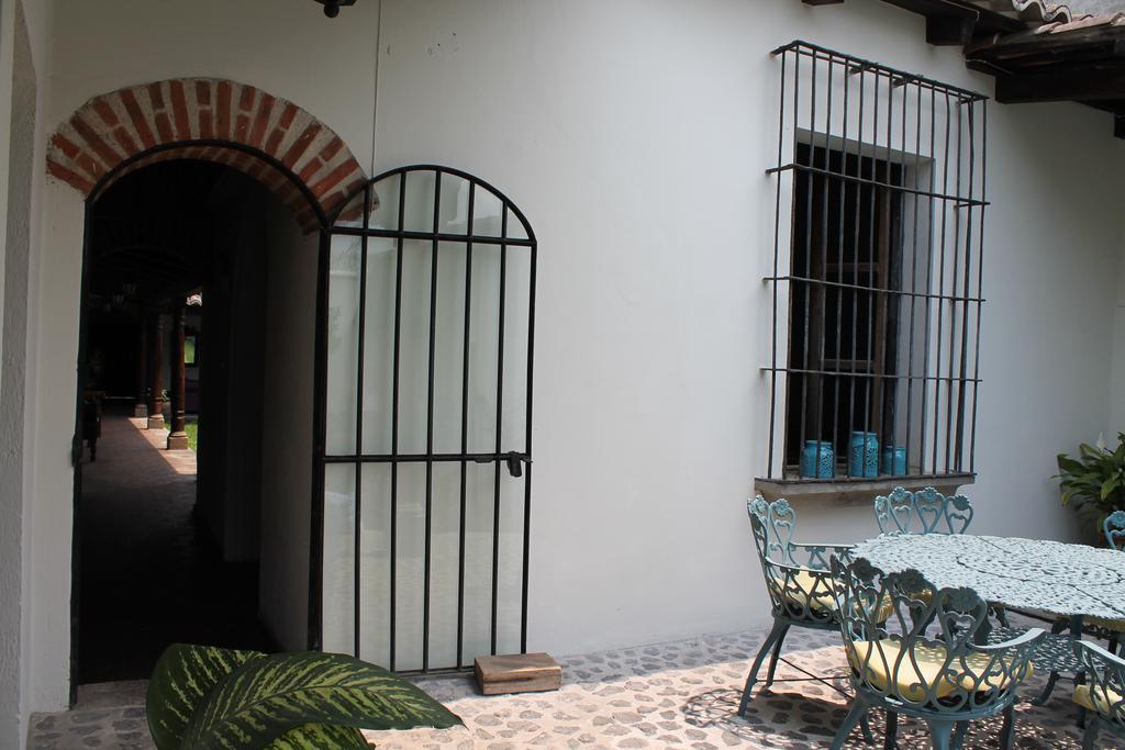 Casa Naranjo Bed & Breakfast Antigua ภายนอก รูปภาพ
