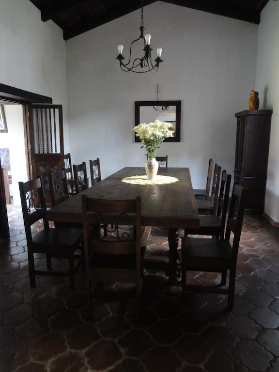 Casa Naranjo Bed & Breakfast Antigua ภายนอก รูปภาพ