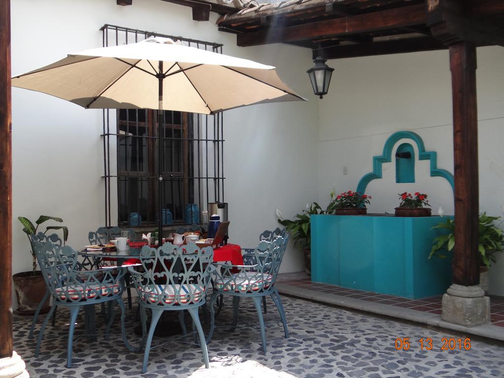 Casa Naranjo Bed & Breakfast Antigua ภายนอก รูปภาพ
