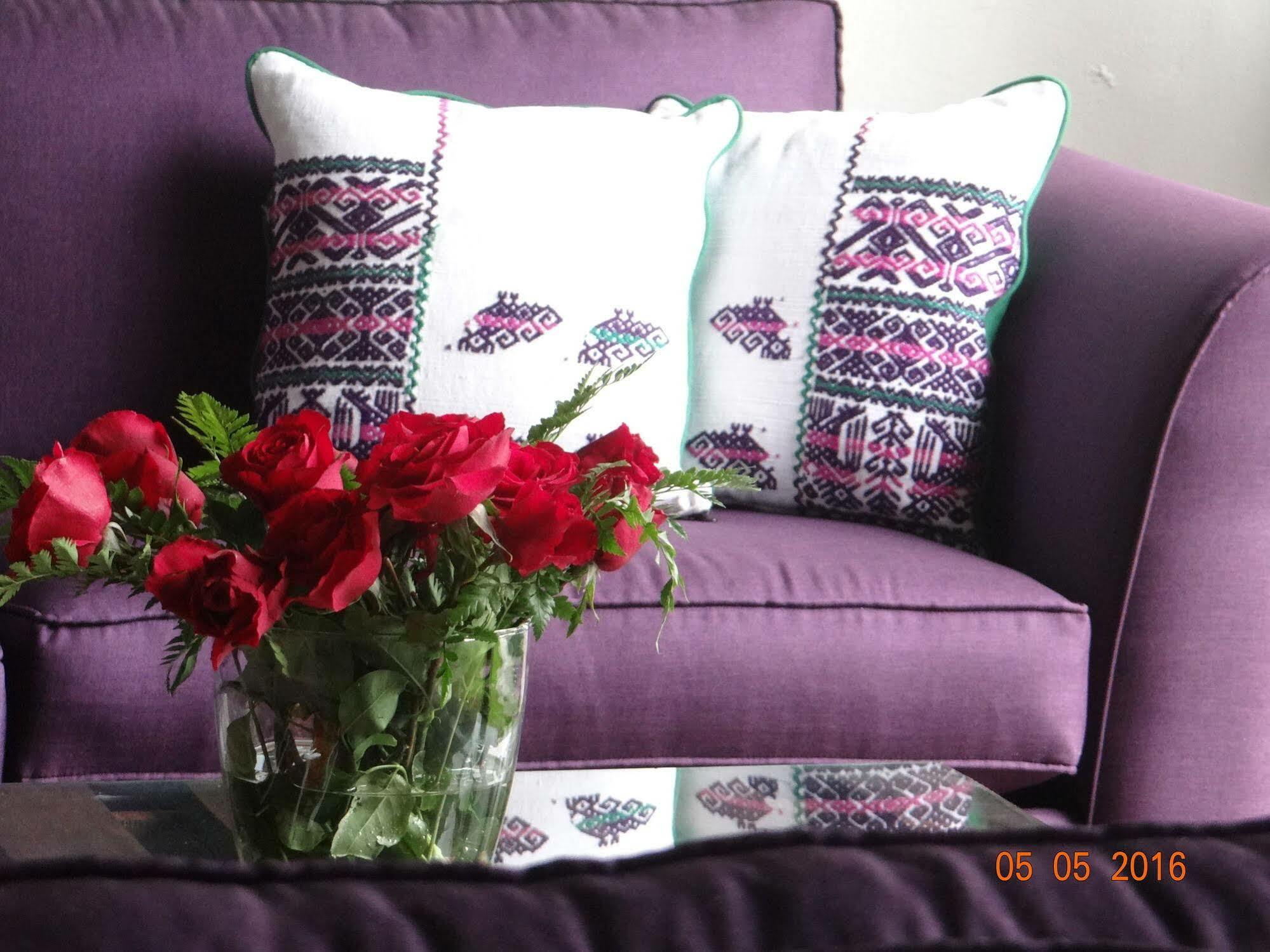 Casa Naranjo Bed & Breakfast Antigua ภายนอก รูปภาพ