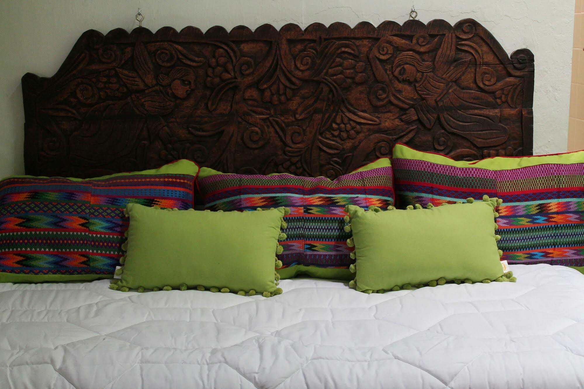 Casa Naranjo Bed & Breakfast Antigua ภายนอก รูปภาพ